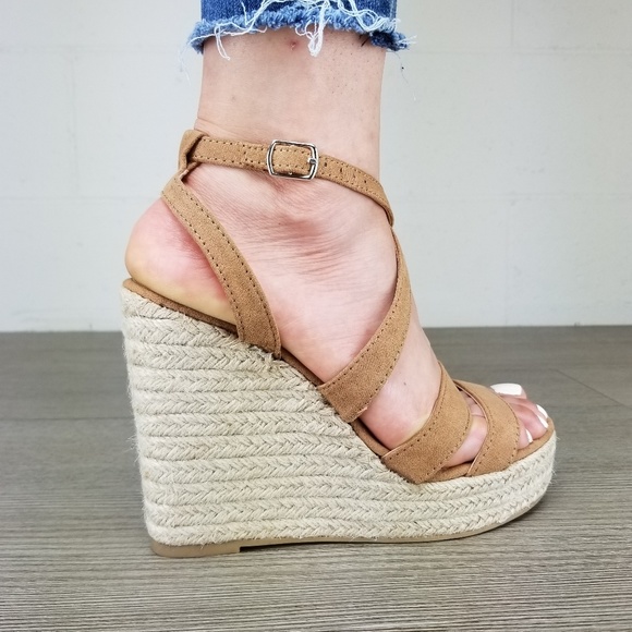 SALE! Tan open Toe Wedge sandals - Picture 2 of 3
